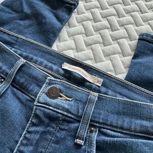 Levi’s 311 Shaping Skinny 30x30